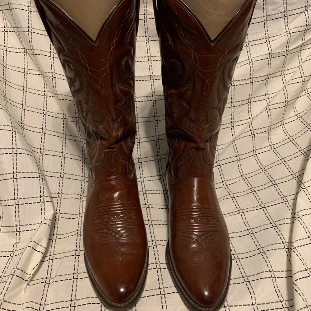 DAN POST MEN'S COWBOY BOOTS - MEDIUM TOE